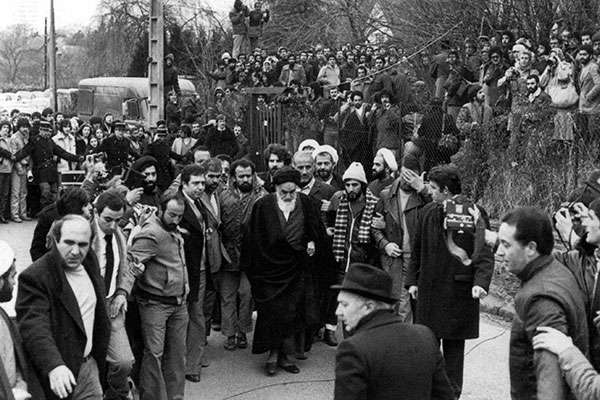 دهکده نوفل لوشاتو